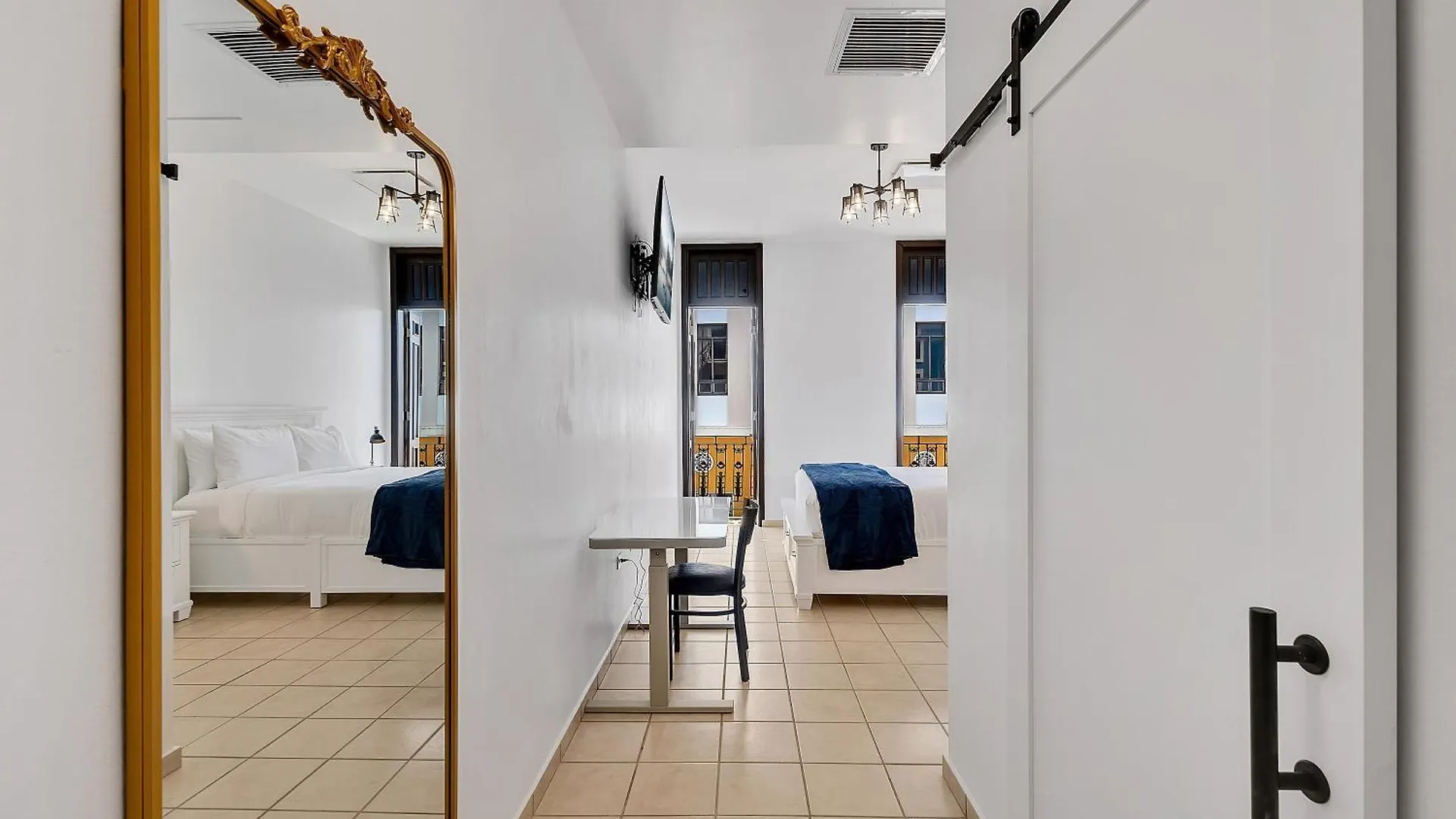 **  Armas Hotel San Juan Puerto Rico
