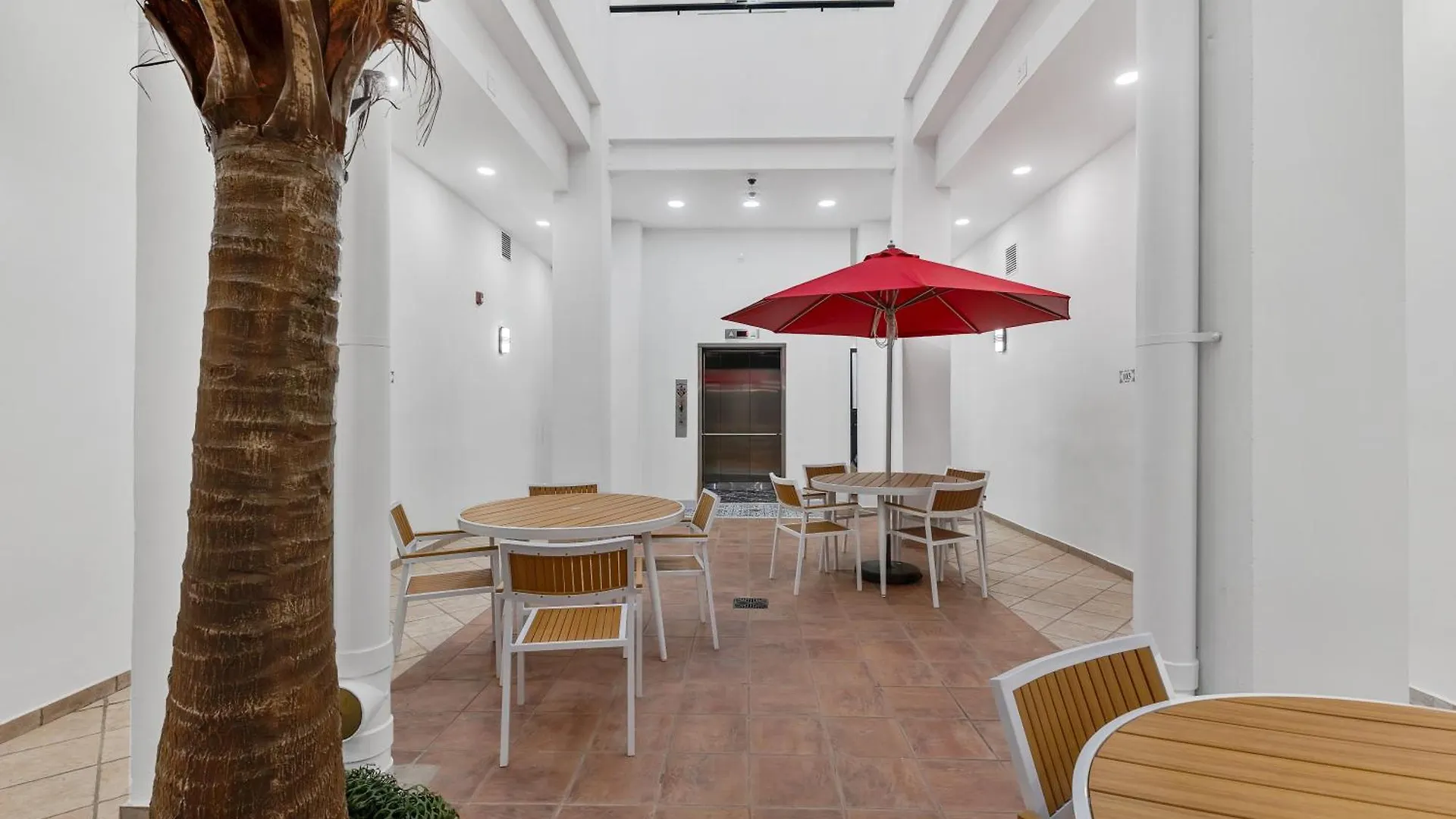 Armas Hotel San Juan