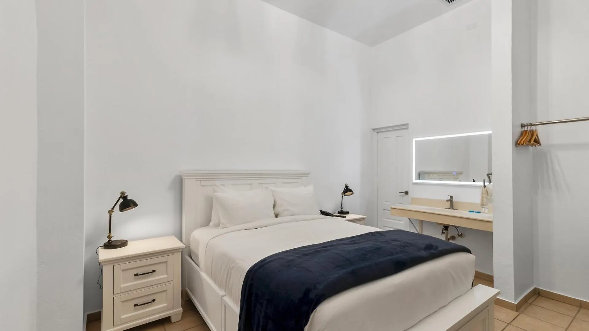 Armas Hotel San Juan